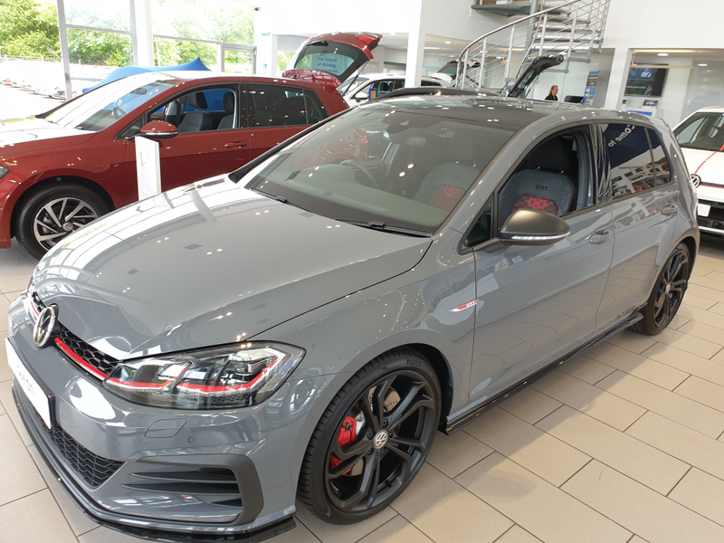 Illustration for article titled They had this in the showroom when I picked my new car up